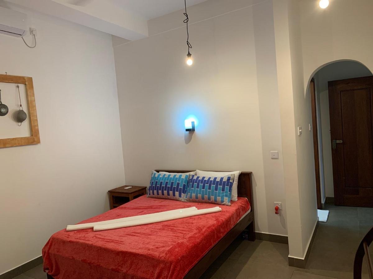 Mirage Beach House At Morava Court Хикадува Екстериор снимка
