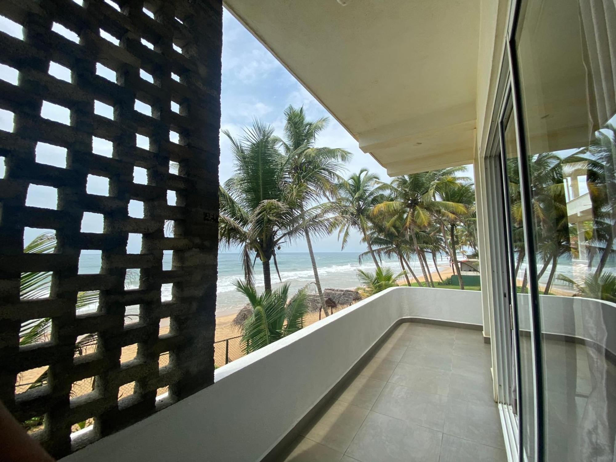 Mirage Beach House At Morava Court Хикадува Екстериор снимка