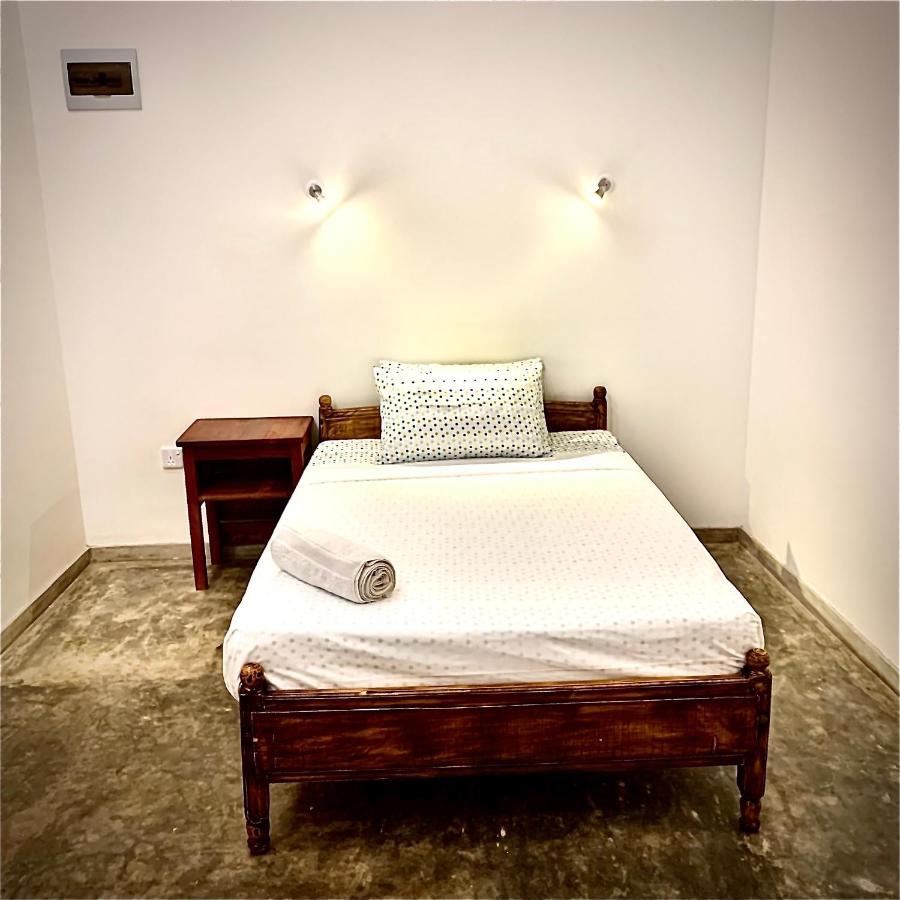Mirage Beach House At Morava Court Хикадува Екстериор снимка